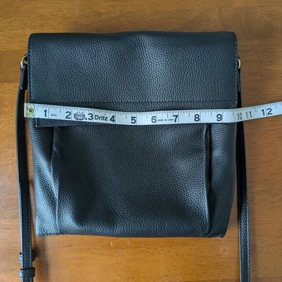 Vince Camuto leather black crossbody bag - Picture 8 of 12